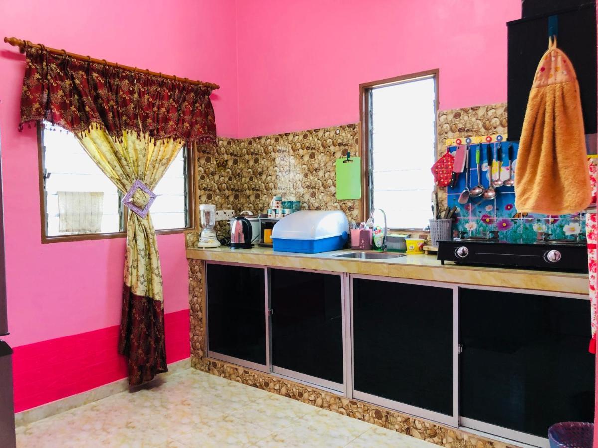 Homestay Tok Abah Dalam Rhu Пасир Путе Екстериор снимка